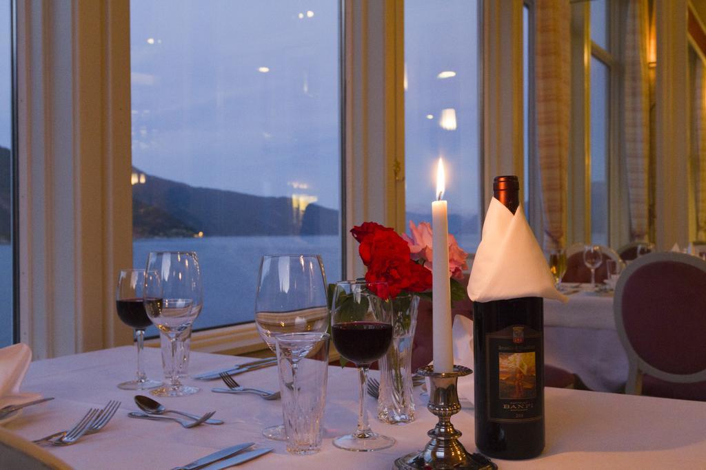 Kviknes Hotel Balestrand Εξωτερικό φωτογραφία