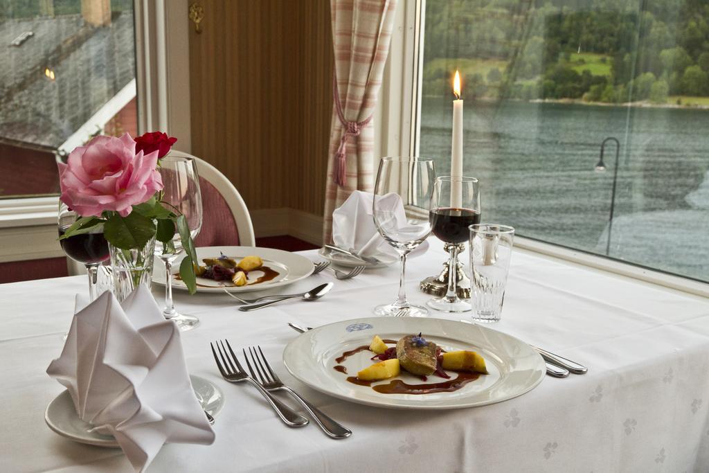 Kviknes Hotel Balestrand Εξωτερικό φωτογραφία