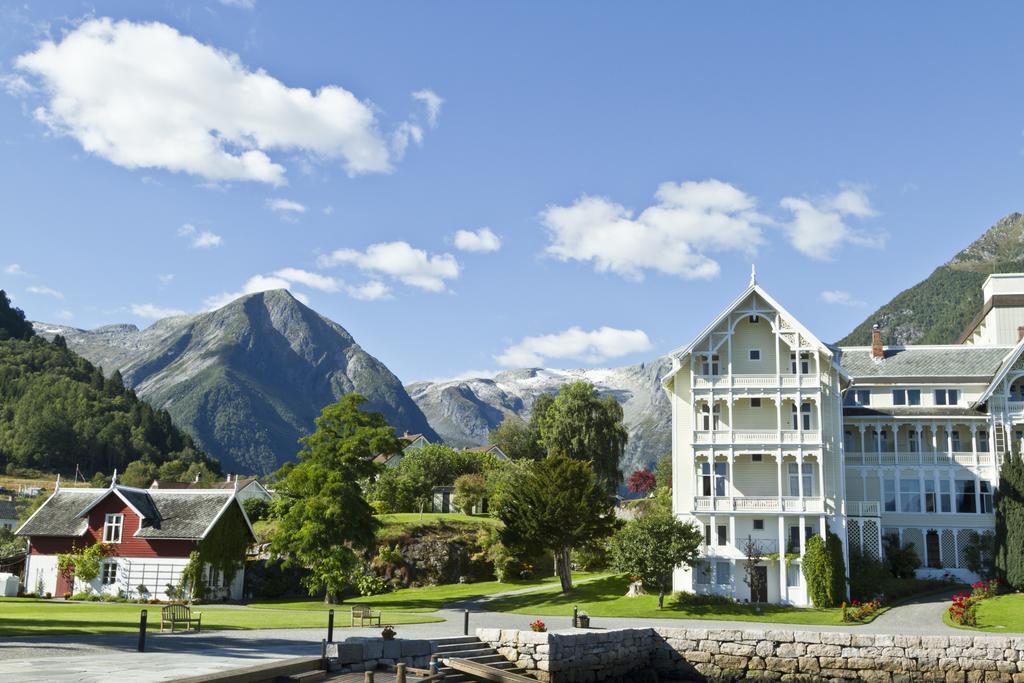 Kviknes Hotel Balestrand Εξωτερικό φωτογραφία